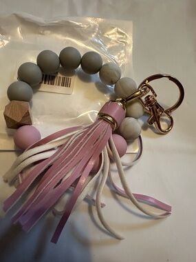 💜✨ Lavender Wristlet Key Ring Holder ✨💜